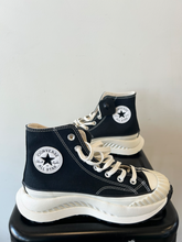Load image into Gallery viewer, Converse Casual Shoes Womens 6.5
