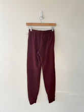 Load image into Gallery viewer, Nike Athletic Pants Size Small
