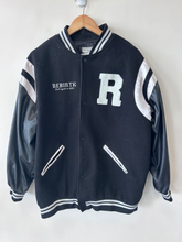 Load image into Gallery viewer, Outerwear Size Medium
