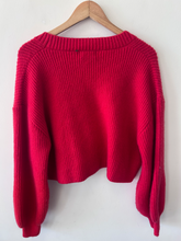 Load image into Gallery viewer, Edikted Sweater Size Medium
