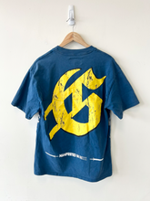 Load image into Gallery viewer, T-shirt Size Medium
