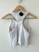Load image into Gallery viewer, Lulu Lemon Athletic Top Size Large
