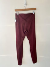 Load image into Gallery viewer, Nike Athletic Pants Size Medium

