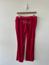 Load image into Gallery viewer, Juicy Couture Pants Size Large
