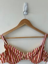 Load image into Gallery viewer, Pac Sun Womens Swimwear Size Large
