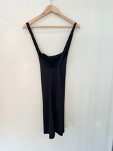 Load image into Gallery viewer, Dress Size Large
