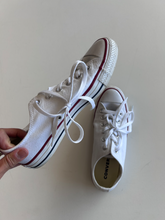 Load image into Gallery viewer, Converse Casual Shoes Womens 9.5
