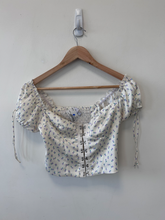 Load image into Gallery viewer, Princess Polly T-Shirt Size Small

