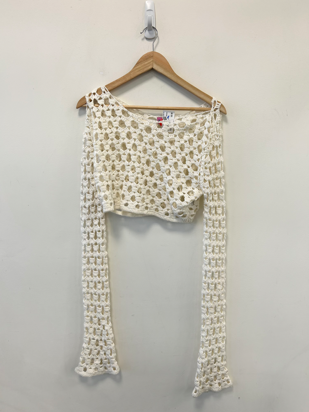 Edikted Sweater Size Medium