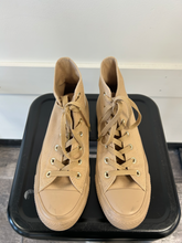 Load image into Gallery viewer, Converse Casual Shoes Womens 8
