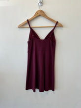 Load image into Gallery viewer, Urban Outfitters ( U ) Dress Size Small
