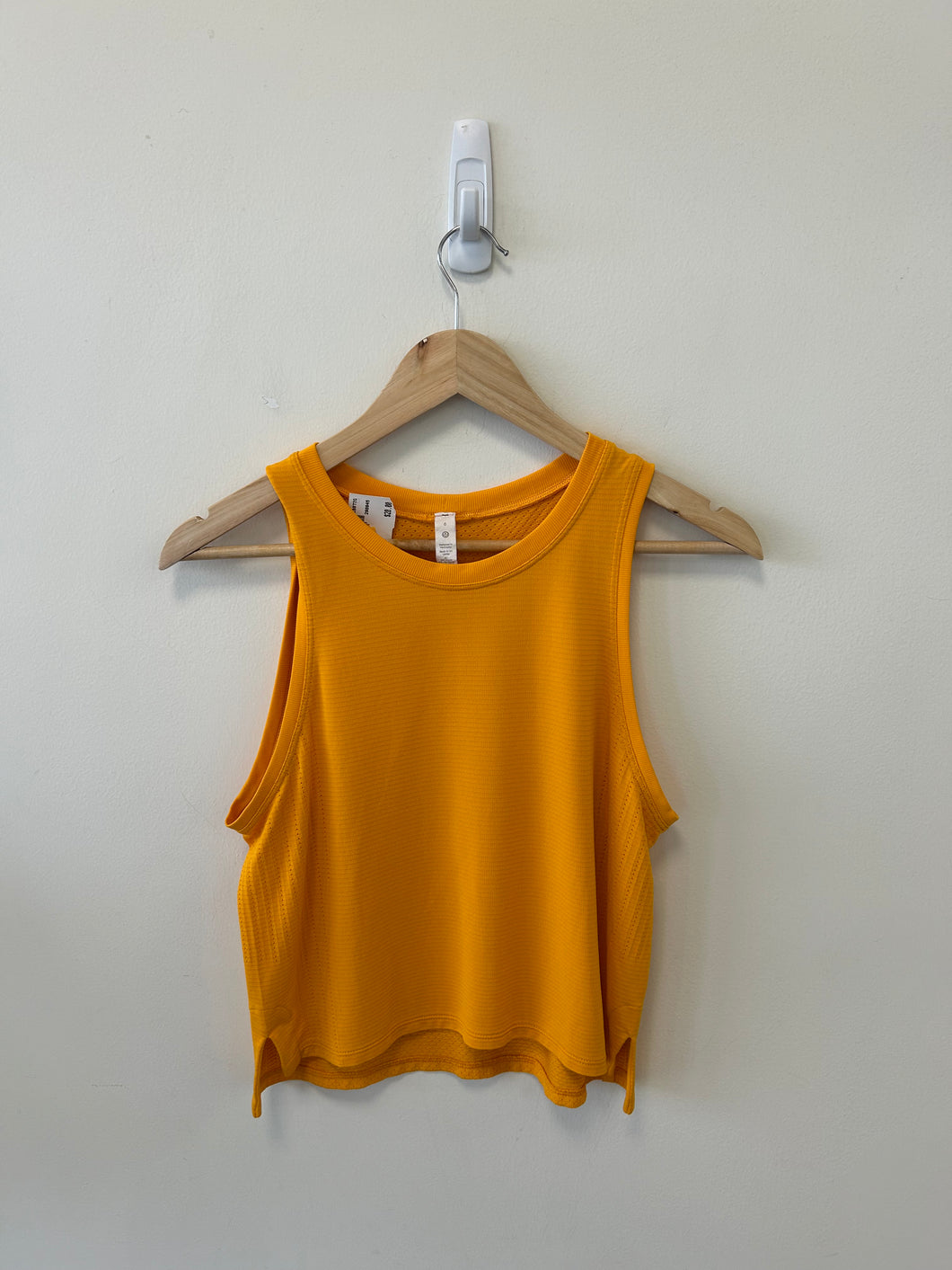 Lulu Lemon Athletic Top Size Medium