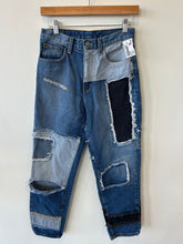 Load image into Gallery viewer, Car Mar Denim Size Small
