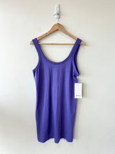 Load image into Gallery viewer, Lulu Lemon Dress Size Medium
