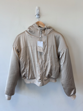Load image into Gallery viewer, Buff Bunny Heavy Outerwear Size Small
