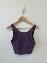 Load image into Gallery viewer, Lulu Lemon Athletic Top Size Medium
