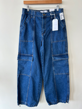 Load image into Gallery viewer, Flying Angel Denim Size 11/12 (31)
