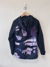 Load image into Gallery viewer, Burton Heavy Outerwear Size Extra Small
