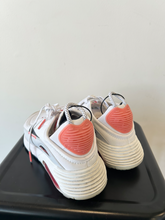 Load image into Gallery viewer, Nike Womens Athletic Shoes Womens 6.5
