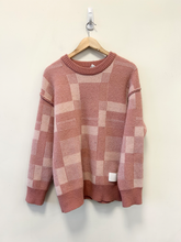 Load image into Gallery viewer, Sweater Size Small
