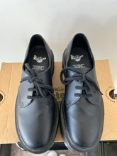 Load image into Gallery viewer, Dr Martens Casual Shoes Womens 7
