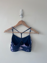 Load image into Gallery viewer, Lululemon Sports Bra Size Small
