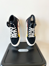 Load image into Gallery viewer, Casual Shoes Mens 8
