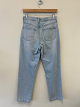 Load image into Gallery viewer, Bp Denim Size 2 (26)
