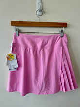 Load image into Gallery viewer, Athletic Shorts Size Small
