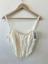 Load image into Gallery viewer, Urban Outfitters ( U ) Tank Top Size Extra Large
