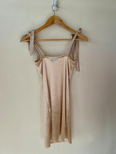 Load image into Gallery viewer, Garage Dress Size Small
