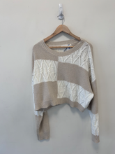 Load image into Gallery viewer, Altar'd State Sweater Size Large
