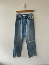 Load image into Gallery viewer, Bdg Denim Size 2 (26)
