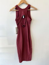 Load image into Gallery viewer, Lulu Lemon Maxi Dress Size Small
