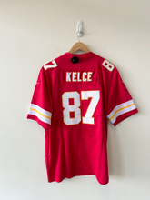 Load image into Gallery viewer, Nfl Athletic Top Size Medium
