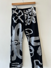 Load image into Gallery viewer, Bdg Pants Size 3/4 (27)
