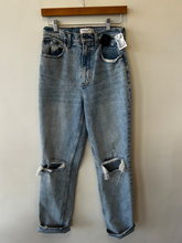 Load image into Gallery viewer, Abercrombie &amp; Fitch Denim Size 3/4 (27)
