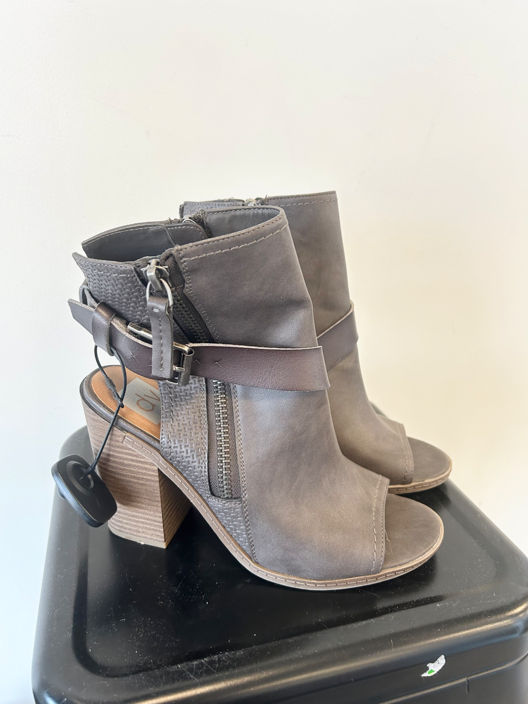 Dvs (Shoes) Boots Womens 8.5
