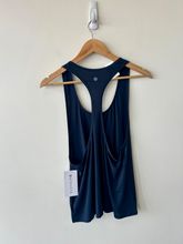 Load image into Gallery viewer, Athleta Athletic Top Size Small

