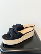 Load image into Gallery viewer, Lulus Sandals Womens 9
