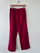 Load image into Gallery viewer, Skims Athletic Pants Size Small
