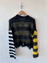 Load image into Gallery viewer, Sweater Size Extra Small
