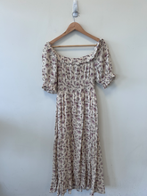Load image into Gallery viewer, Trixxi Maxi Dress Size Medium
