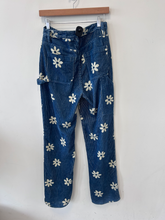 Load image into Gallery viewer, Pac Sun Pants Size 3/4 (27)
