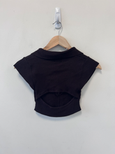 Load image into Gallery viewer, Bdg Short Sleeve Top Size Small
