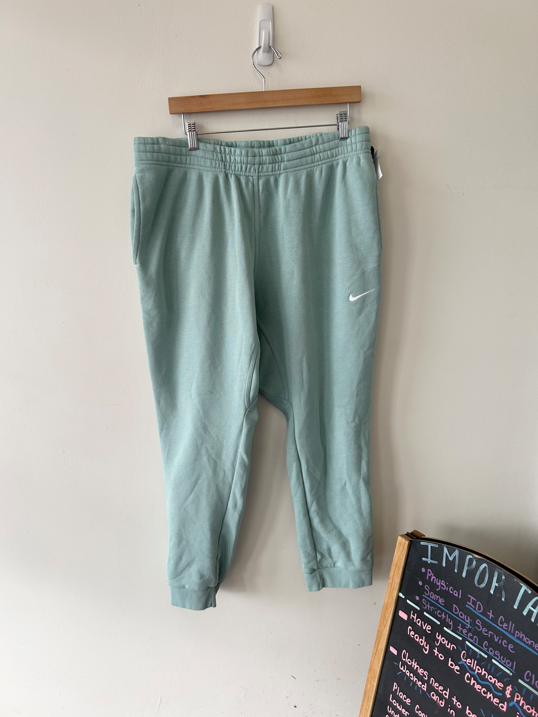 Nike Athletic Pants Size XXL