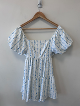 Load image into Gallery viewer, Altar'd State Dress Size Small
