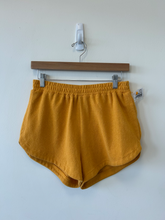 Load image into Gallery viewer, Free People Beach Shorts Size Small
